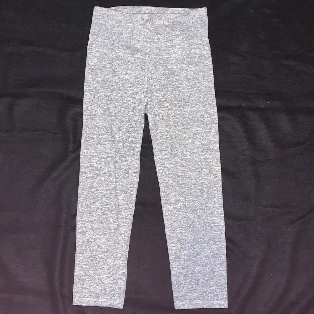 Old Navy Women’s Cropped Leggings